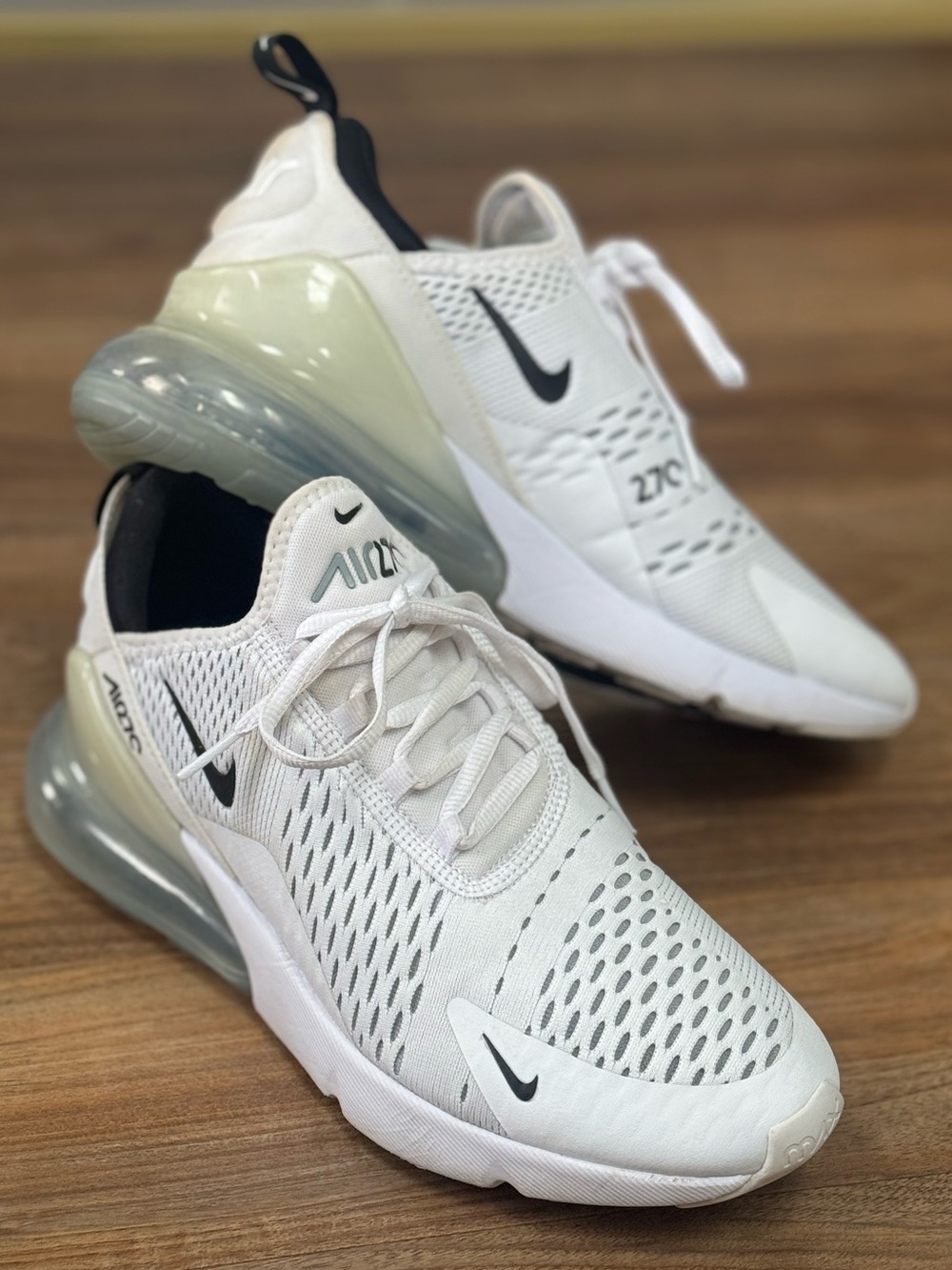 Nike Air Max 270 AH8050-100 Men’s Size 8 (Women’s 9.5) White Black Running Shoes